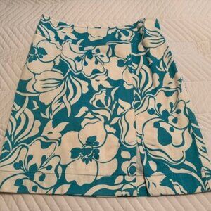 Ann Taylor blue and white floral skirt. Size 4.